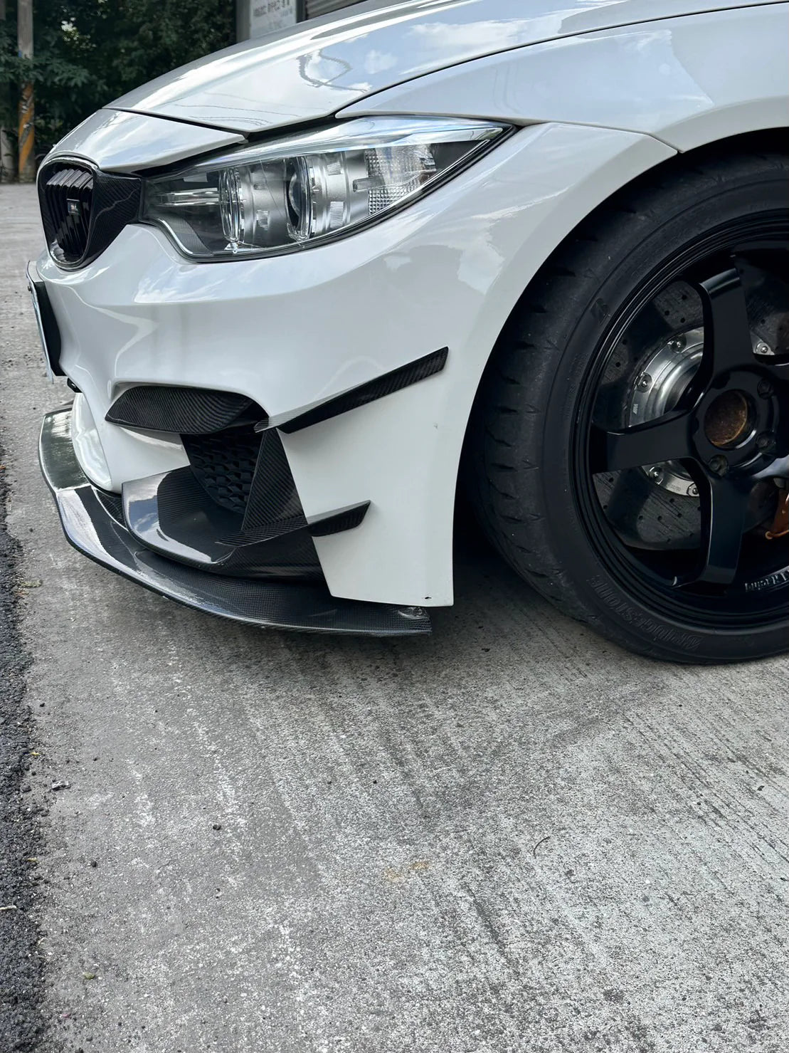 F8X M3/M4 CARBON FIBER CANARDS